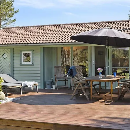 Dom wakacyjny Fenja - 1-2km From The Sea By Interhome Bøtø By