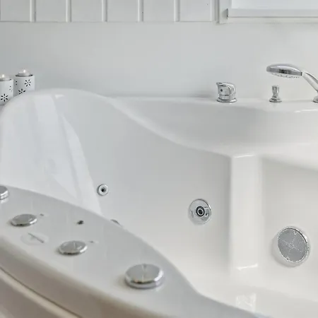 Fenja - 1-2km From The Sea By Interhome *