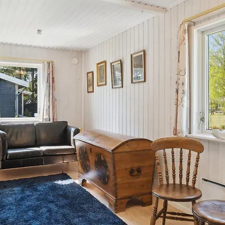 Prázdninový dům Fenja - 1-2km From The Sea By Interhome Bøtø By