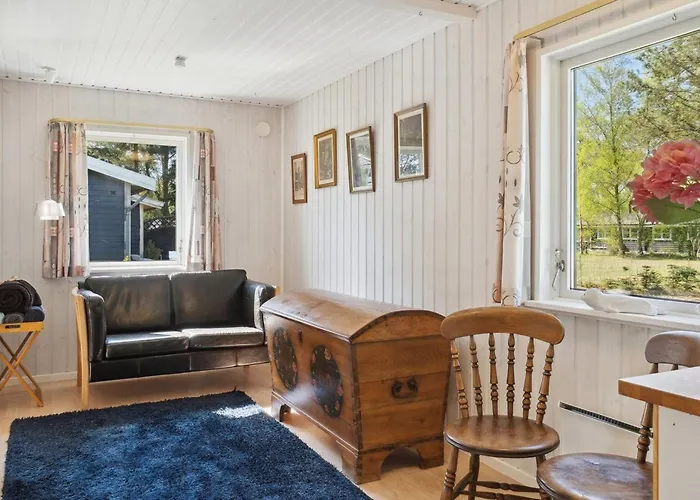 Сasa de vacaciones Fenja - 1-2km From The Sea By Interhome Bøtø By